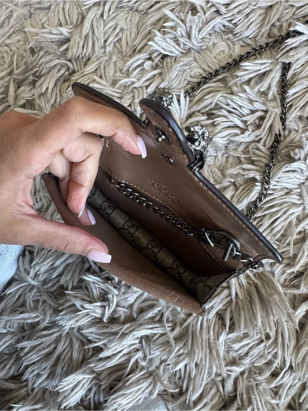 Gucci Brown/Beige GG Supreme Shoulder Bag with Tiger Head - Picture 5 of 5